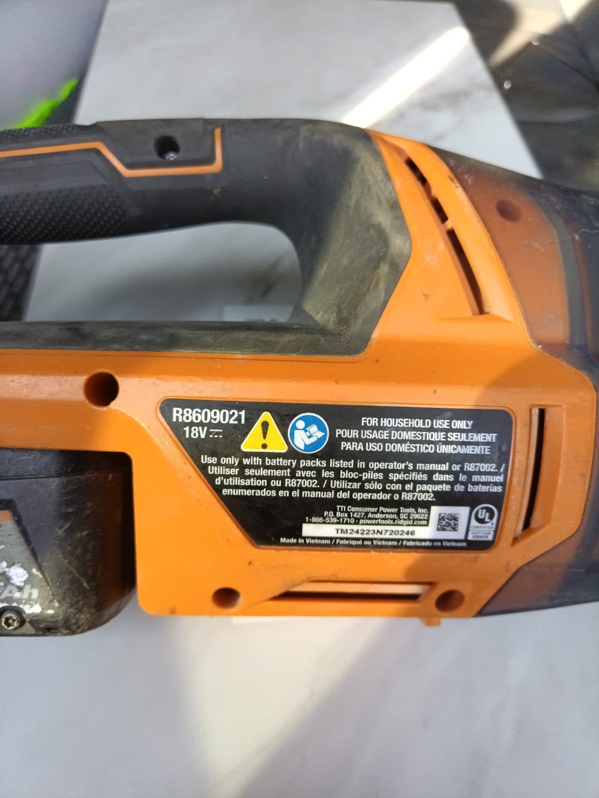 RIDGID 18V Cordless Hand Vacuum — photo 1