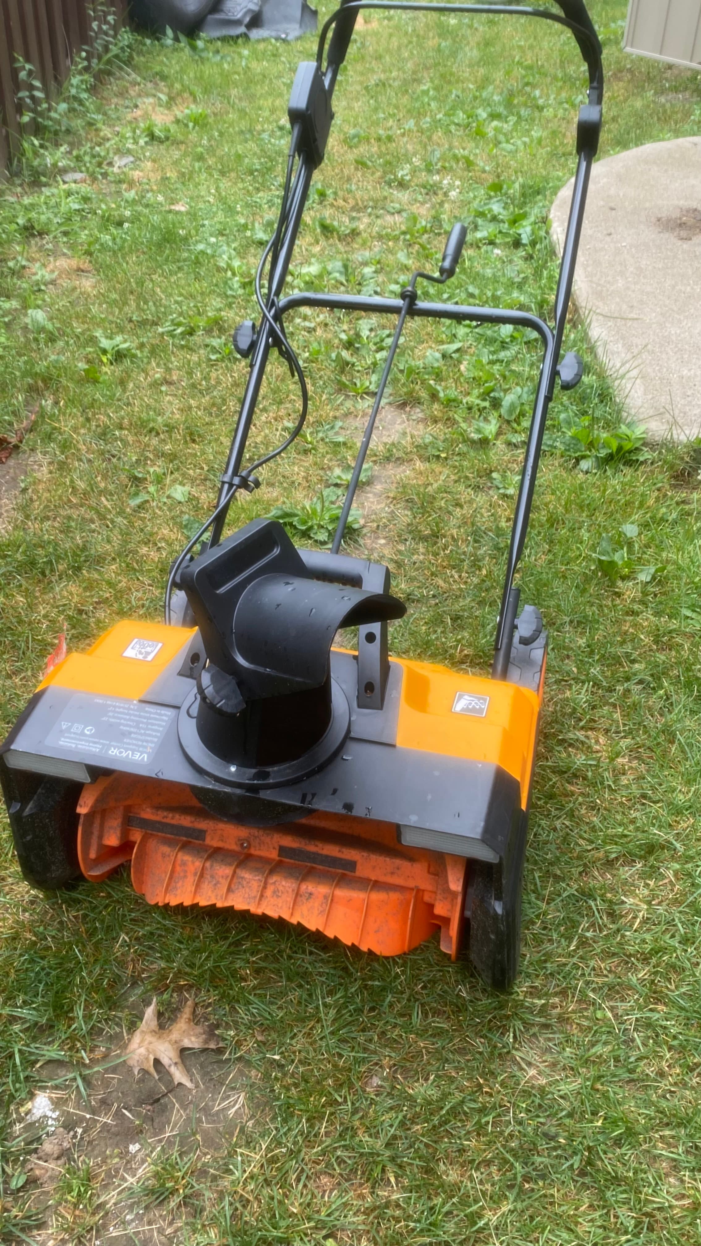Electric Snow Blower — photo 1