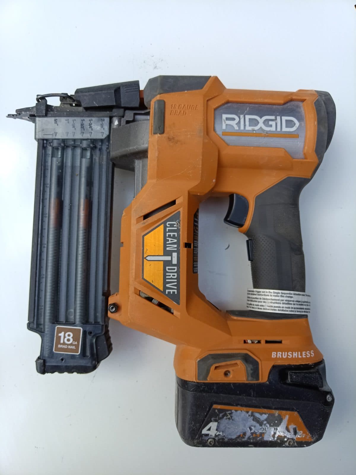 Cordless Brad Nailer — photo 1