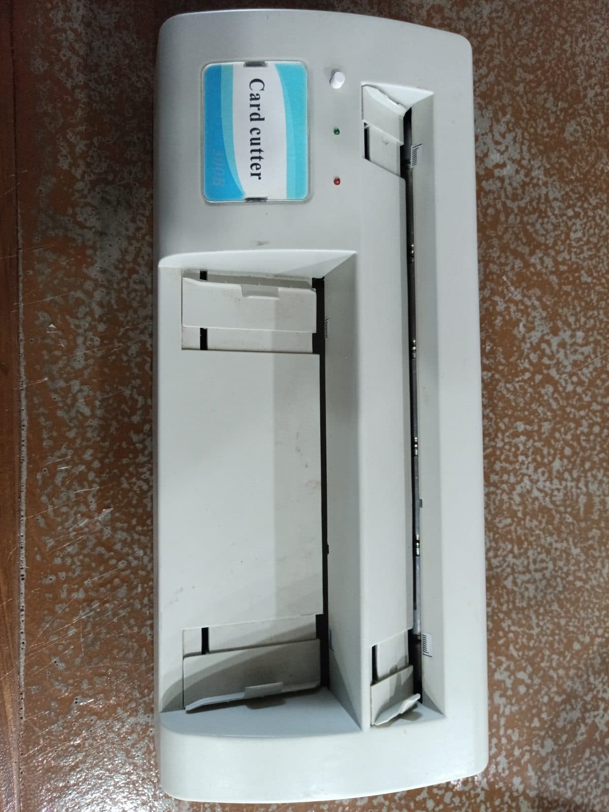 Card Cutter — photo 1