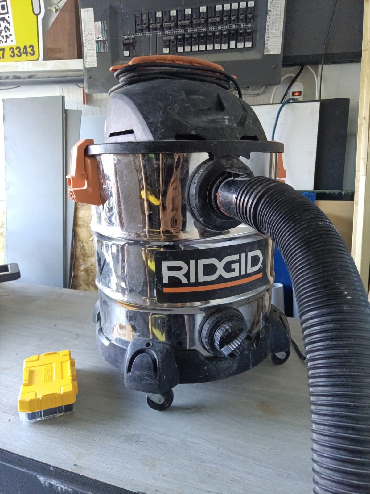 RIDGID 10 Gallon Stainless Steel Wet/Dry Vacuum — photo 1